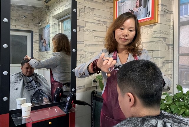 理发店_奇妙理发店_美发店名