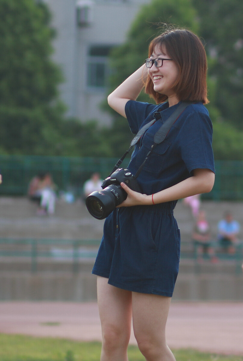 吹吹裙子游戏_吹裙子小游戏_吹裙子游戏怎么玩