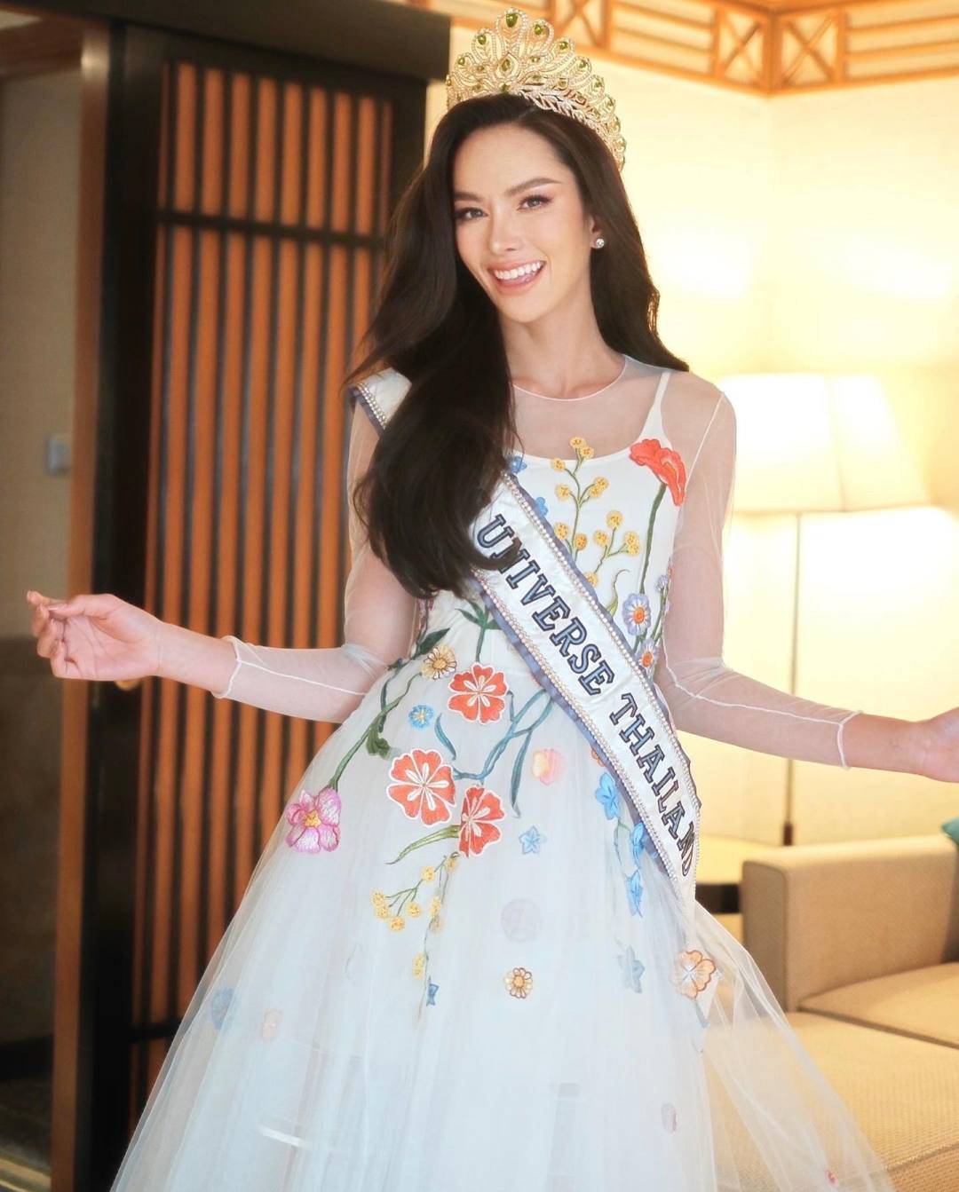 选美皇后_皇后选拔_选美皇后结局