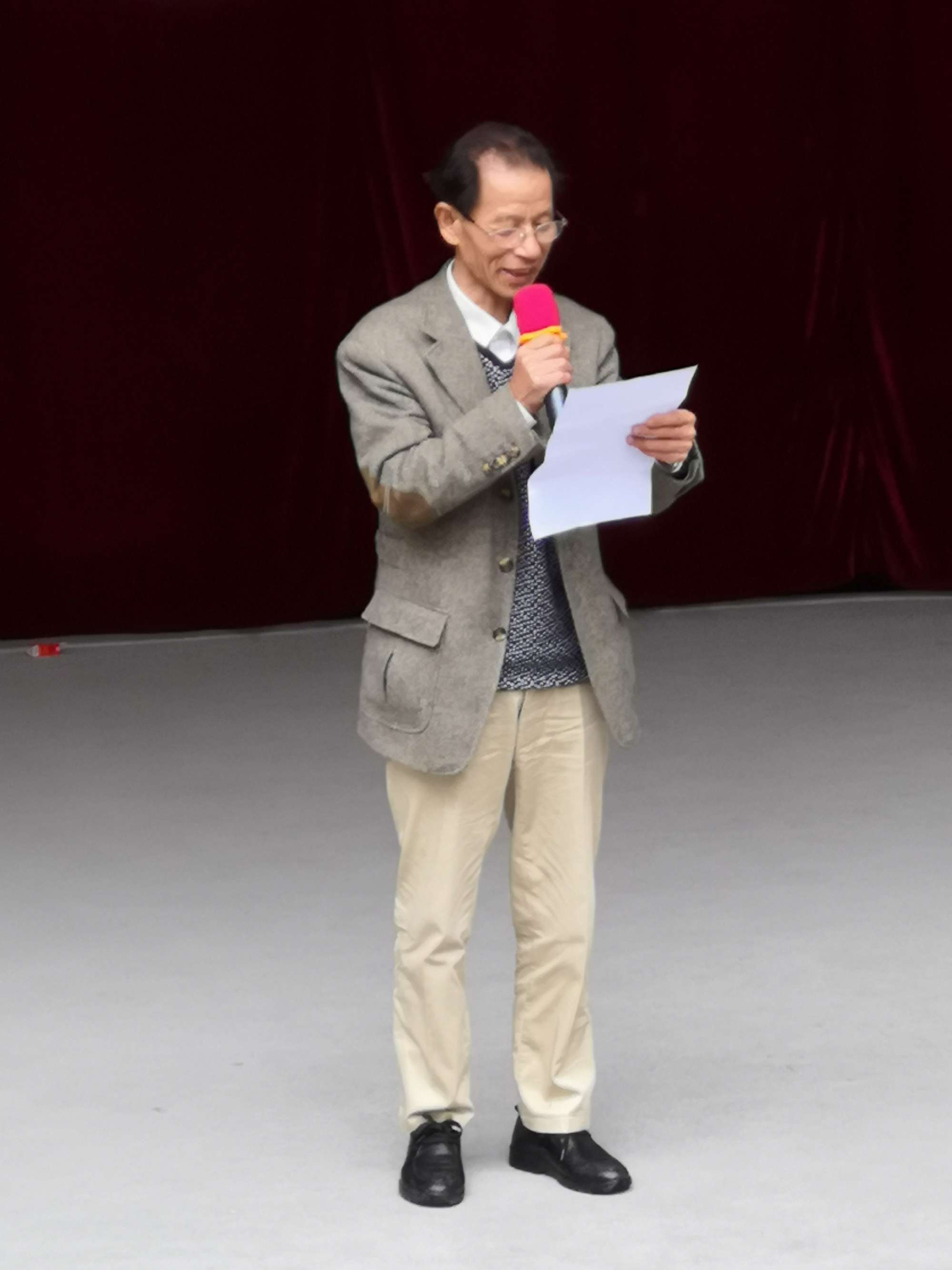 男女手机游戏互动_男女之间玩的手机小游戏_一男多女的手机游戏