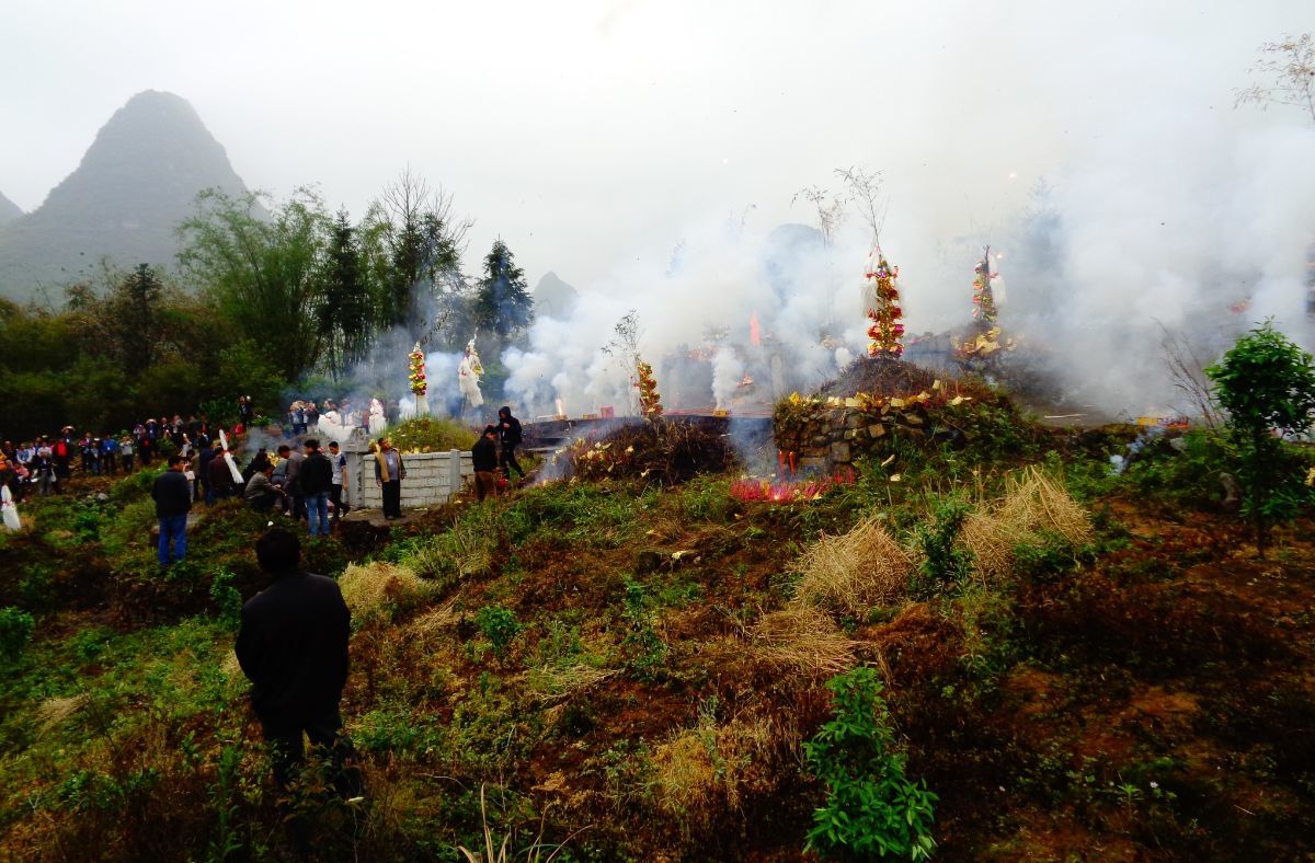 传统节日中国_中国的节日_八月有什么节日中国