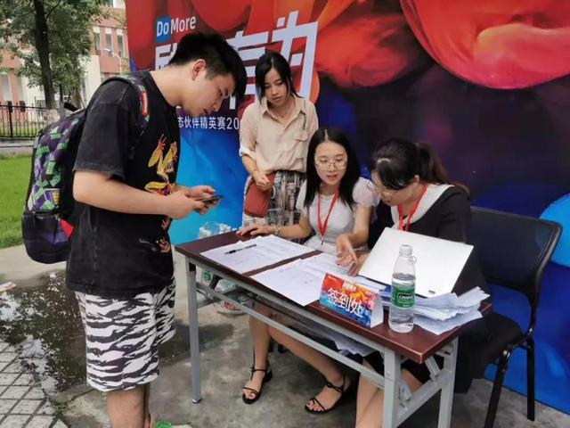 玩游戏免费领华为手机_华为手机玩游戏有什么福利_玩游戏有人领到华为手机吗