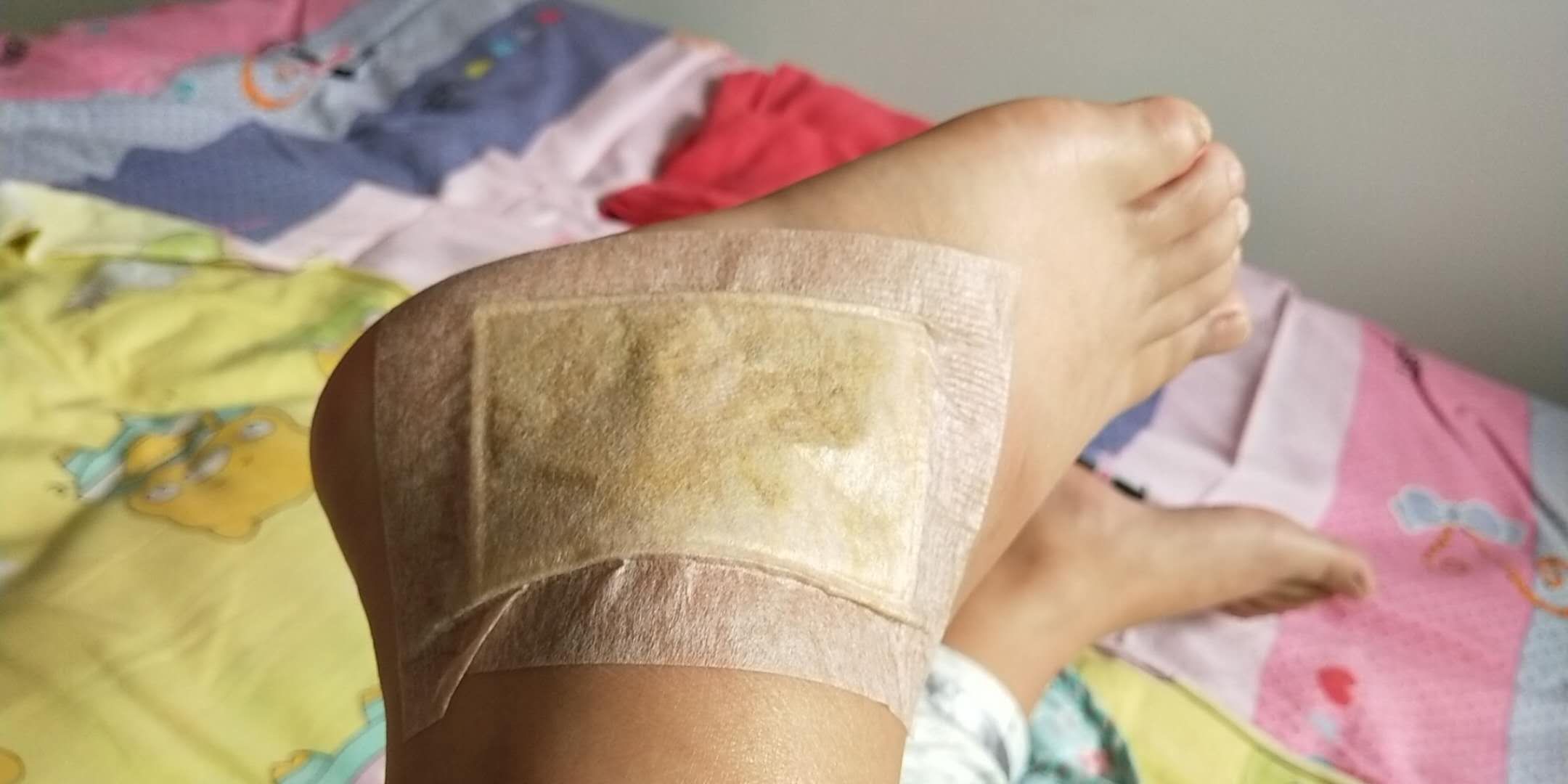 玩手机游戏受伤视频女_玩手机受伤的视频_玩游戏摔手机的视频
