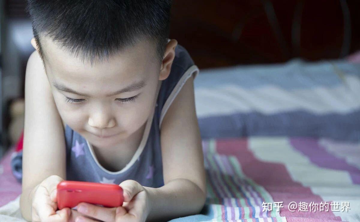 儿童免费游戏手机玩_小孩玩手机小游戏免费版_有没有小孩子玩的游戏不收费的