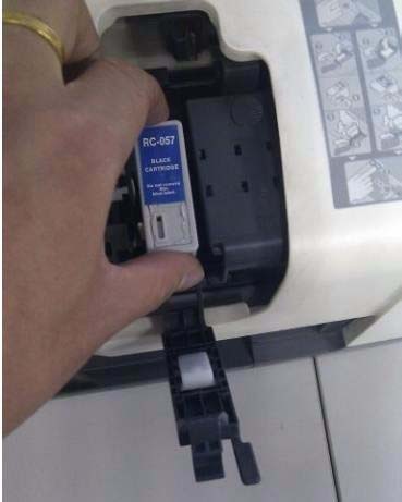 更换打印机墨粉_打印机墨盒怎么换墨粉_打印换墨盒机墨粉不足