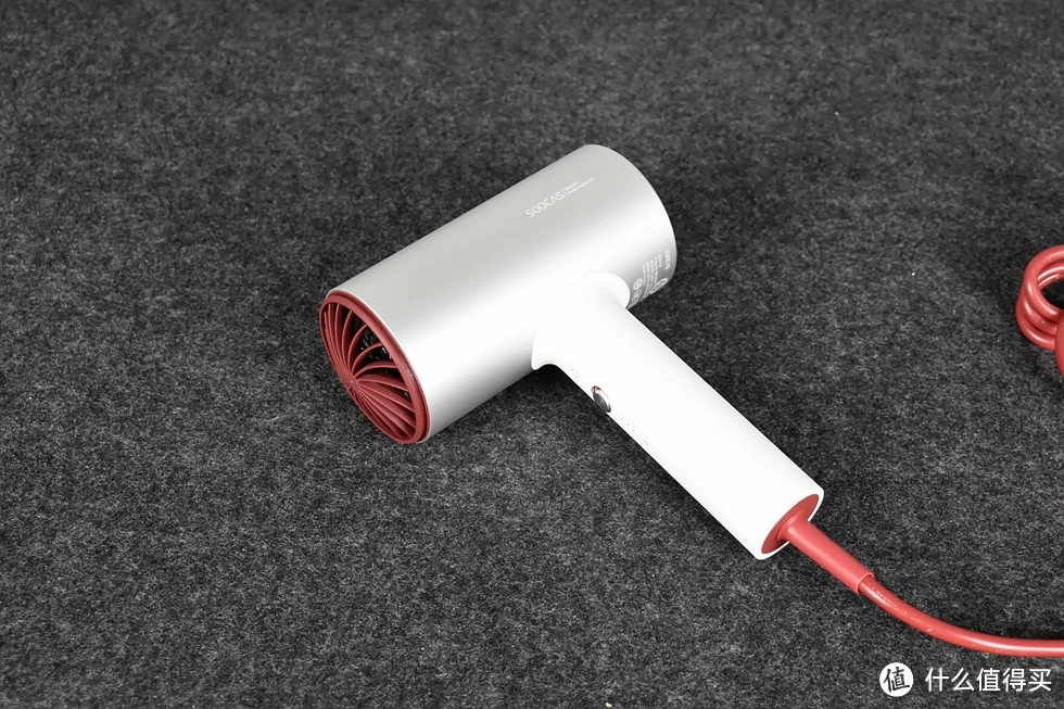 airpods进水了怎么办_airpods进水处理_airpods进水了怎么办