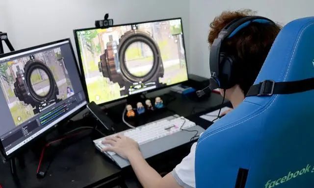 主播里面手机游戏是什么_主播手机里面的游戏_主播里面手机游戏怎么玩
