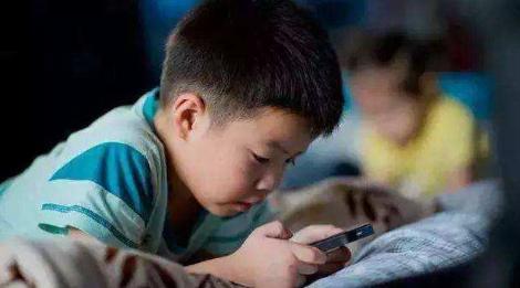 玩手机游戏的坏处有哪些_玩手机游戏能赚钱吗_天天游戏玩手机