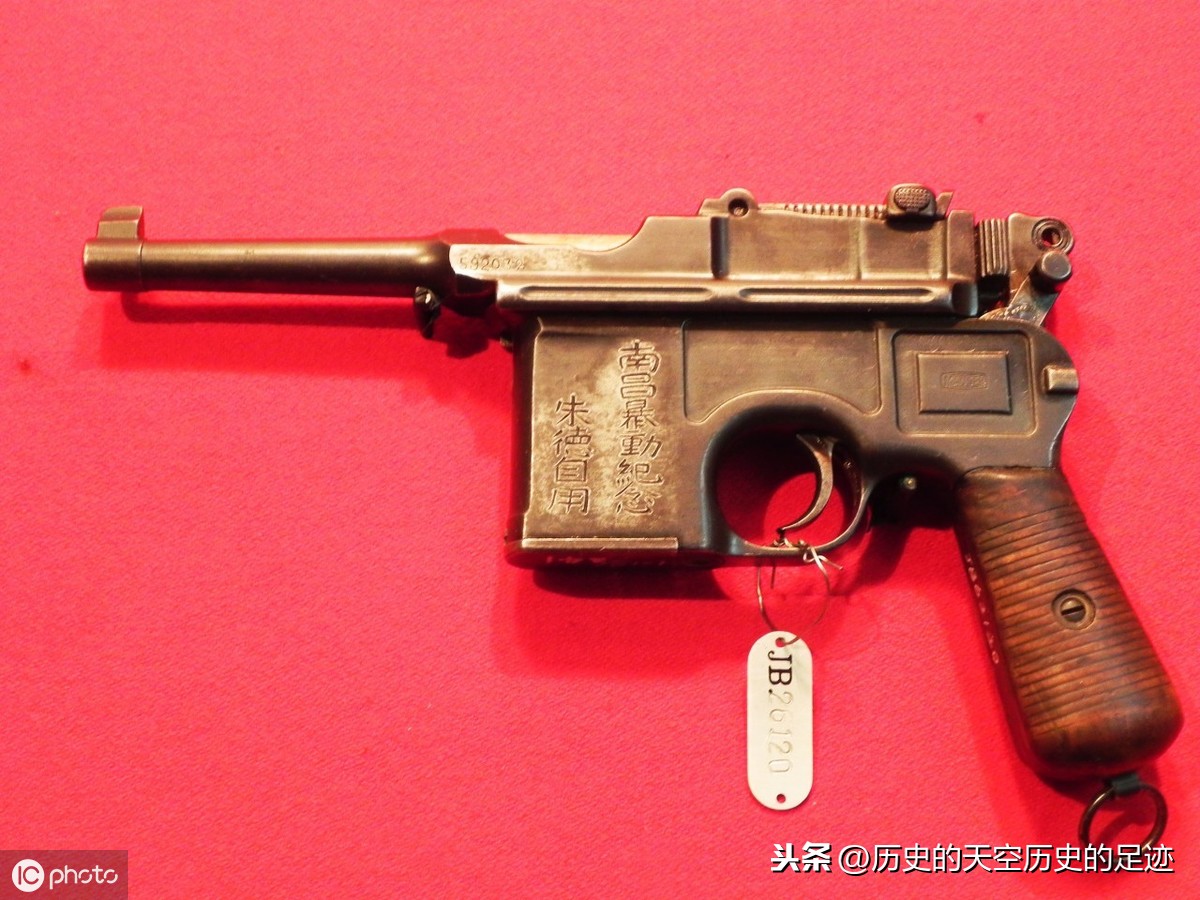用手机下载手机射击游戏_手机版射击_手机射击大作