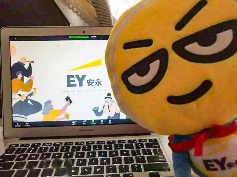 玩电脑游戏的手机_在电脑玩手机游戏用什么软件_晚上怎么用手机玩电脑游戏