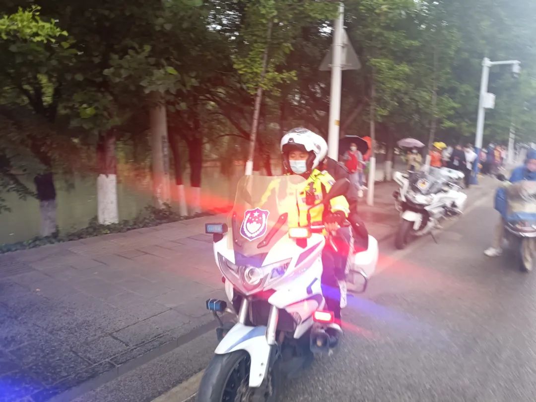 特警巡逻车是干什么的_特警巡逻车游戏下载手机版_特警的巡逻车