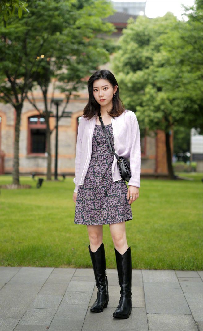 衣服类游戏_衣服静物手机游戏_衣服静物图片