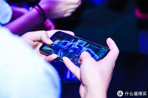 一加七手机游戏_手机游戏用什么加速器好_手机游戏game