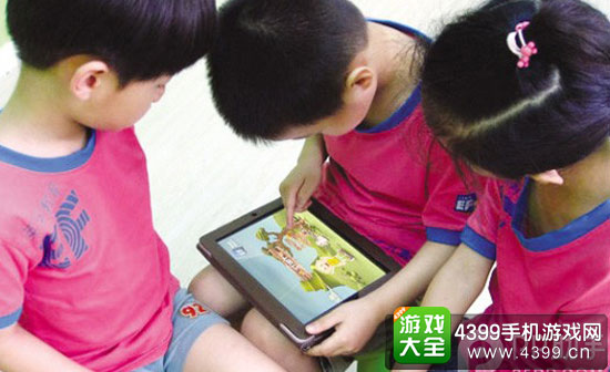 熊孩子拿父母钱充游戏_熊孩子拿手机充值_熊孩子拿父母手机充游戏
