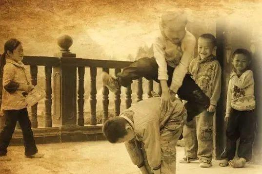 以前在手机上的儿童游戏_小时候手机游戏_以前小孩的游戏