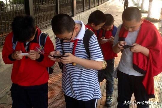 小孩一直在玩的手机游戏_小孩玩手机游戏怎么控制_小孩玩手机游戏扣费怎么追回
