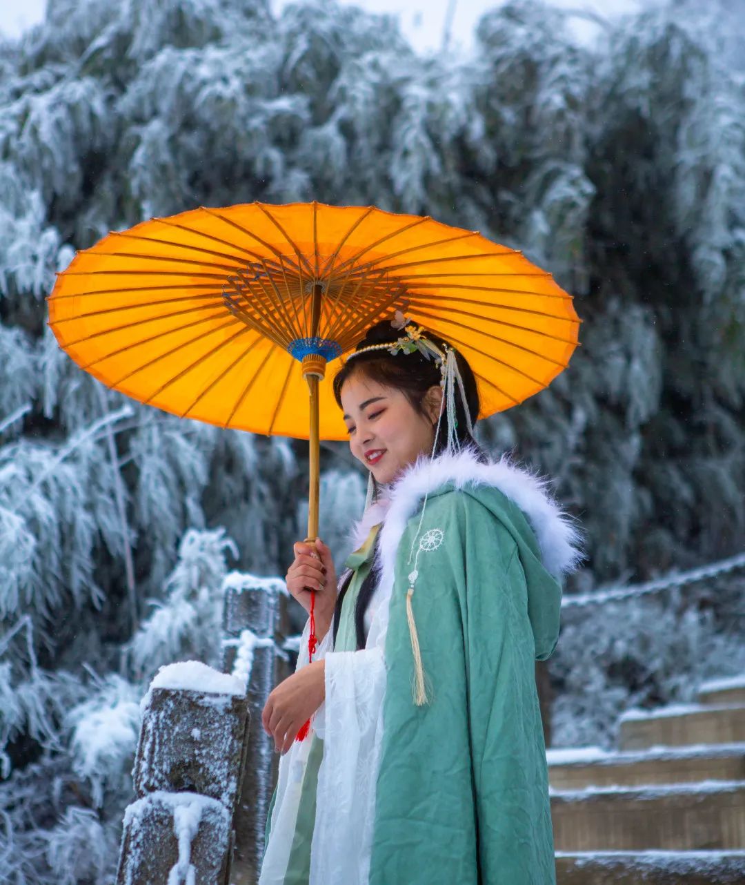 一个在雪山滑雪的手机游戏_雪山滑雪大冒险下载_雪山滑雪手机游戏怎么玩