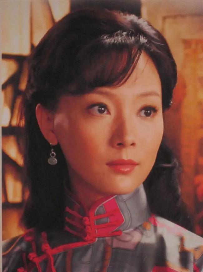 歌曲倾城恋_倾城之恋电影_倾城辶恋