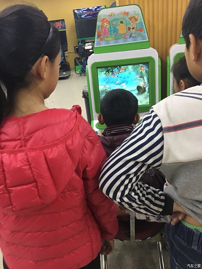 小孩迷恋手机游戏_迷恋小孩手机游戏怎么玩_迷恋小孩手机游戏怎么办