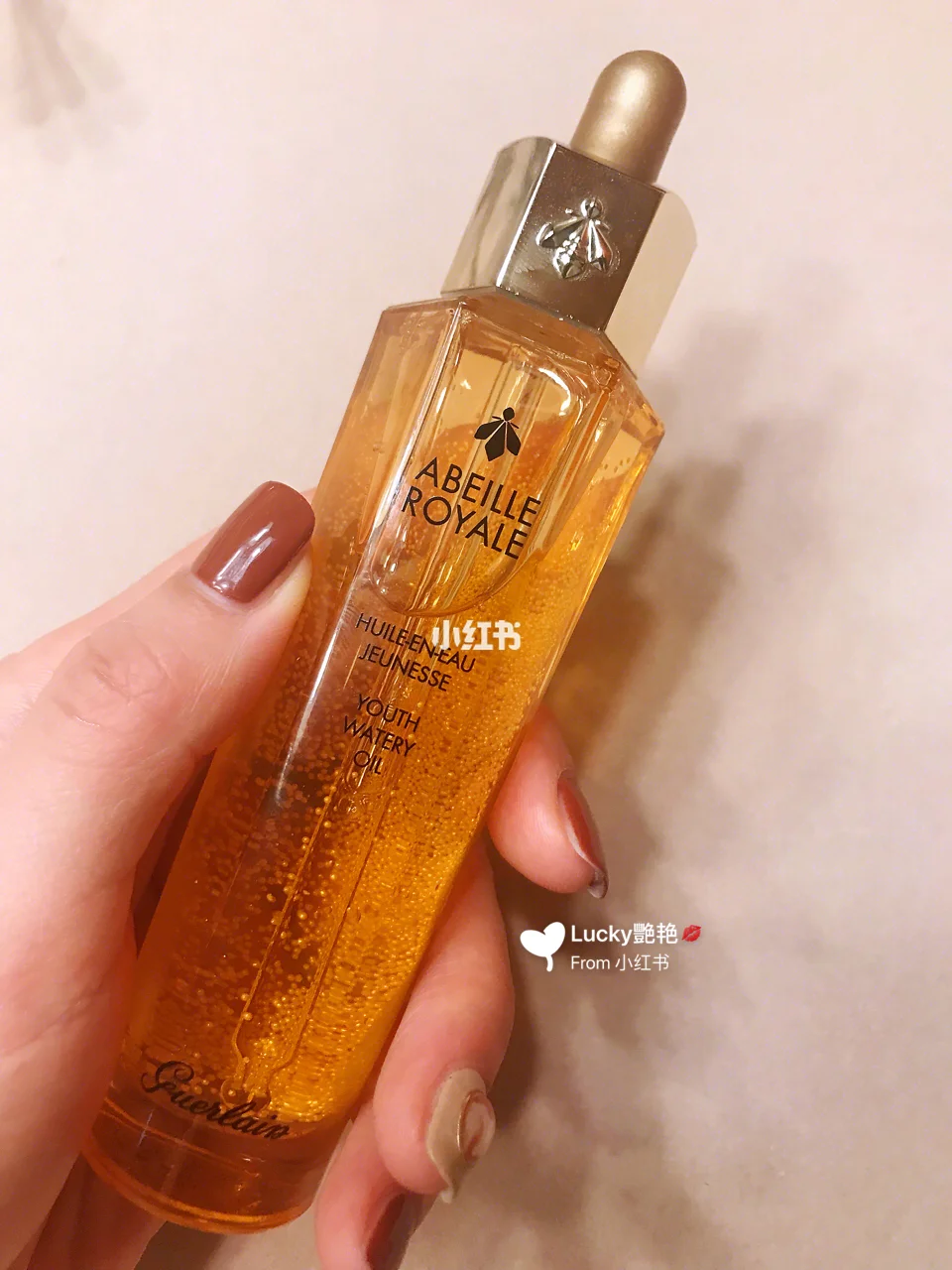 玩手机手抬不起来_玩手机游戏手抬不起来了_抬起头玩手机