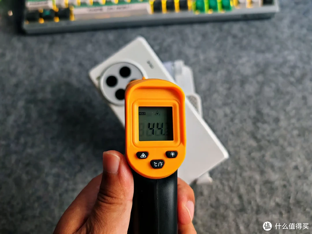 为啥苹果手机打游戏好卡_苹果手机打游戏卡出去怎么办_苹果手机打游戏卡怎么回事