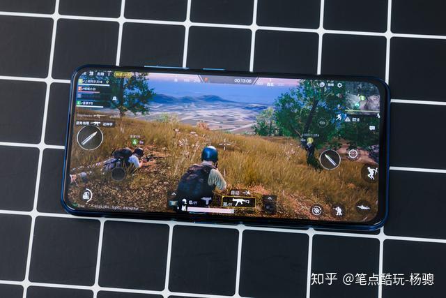 晚上玩手机叫什么_晚上用什么手机玩游戏最好_晚上玩手机玩什么