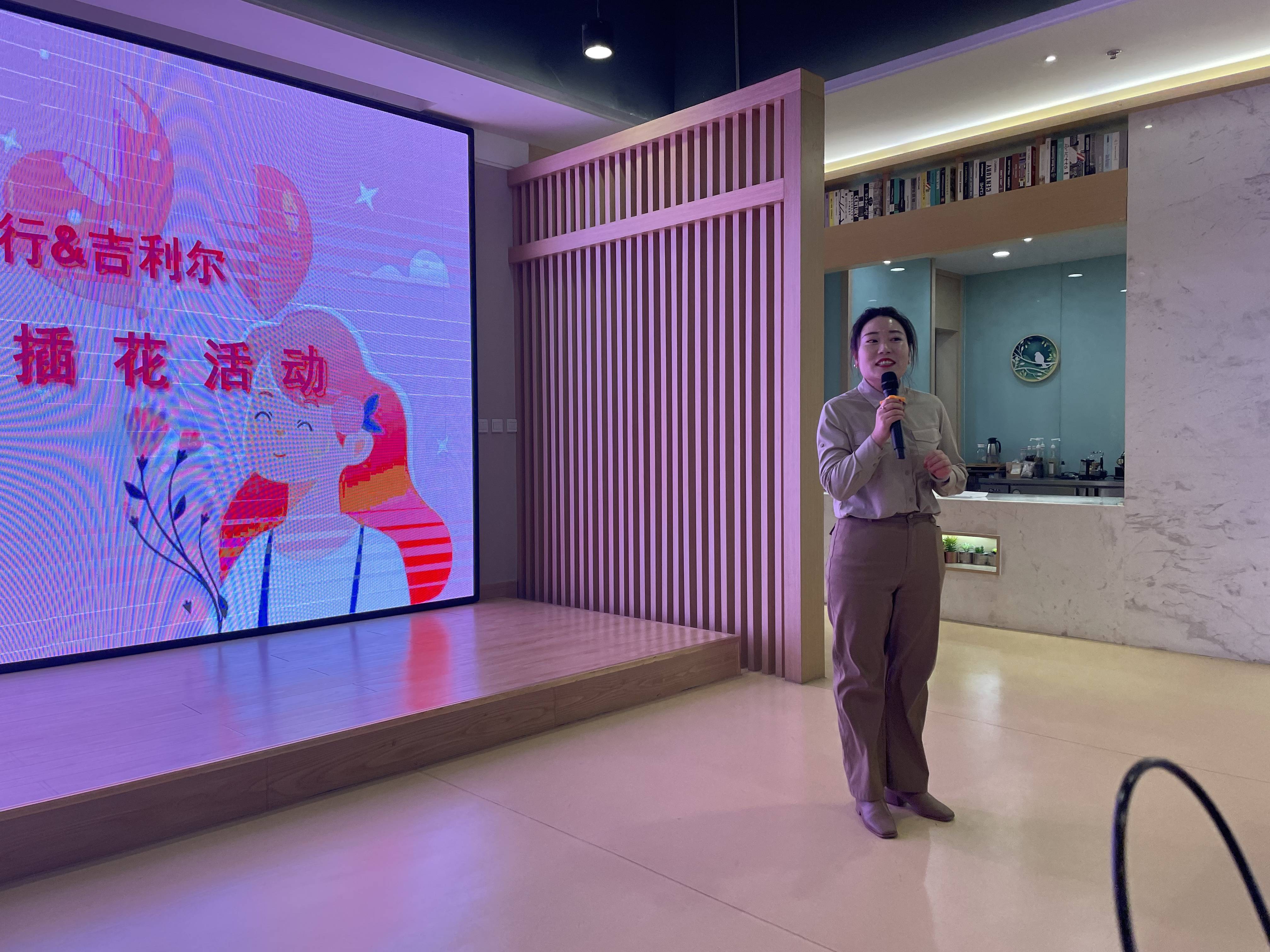 手游虚拟手机_游戏仿真虚拟手机软件_虚拟仿真游戏手机游戏