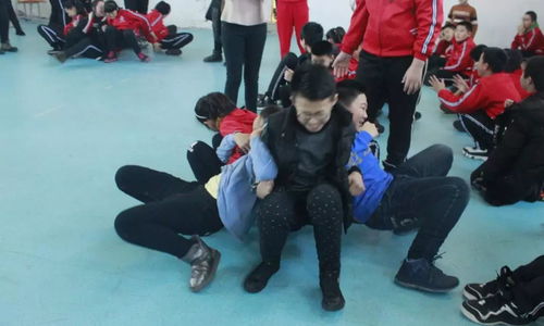 训练型游戏,紧急救援孤岛求生游戏体验(图3) 训练型游戏,紧急救援孤岛求生游戏体验(图3)