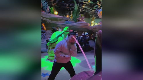 躲水柱游戏,躲水柱游戏的惊险冒险之旅(图1) 躲水柱游戏,躲水柱游戏的惊险冒险之旅(图1)