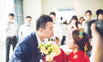 陪新郎游戏,婚礼现场欢乐无限(图3) 陪新郎游戏,婚礼现场欢乐无限(图3)