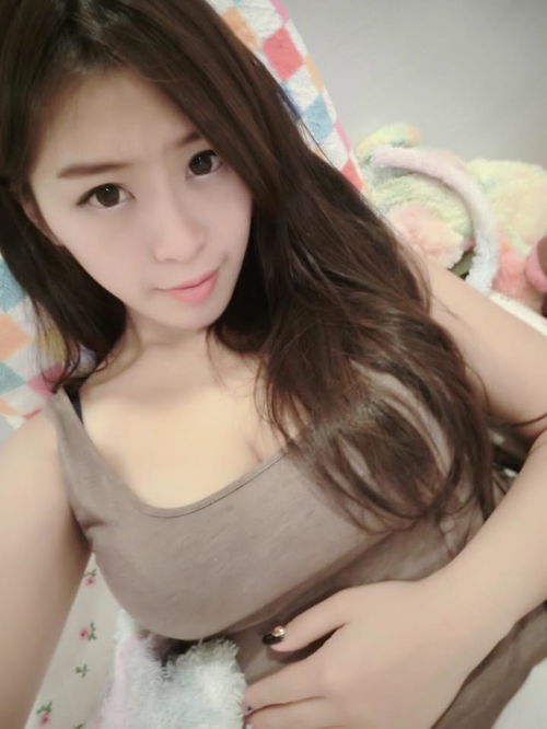 女性胸游戏,探讨胸部的艺术与争议(图3) 女性胸游戏,探讨胸部的艺术与争议(图3)