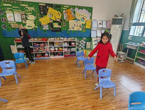 游戏室内幼儿,幼儿快乐成长的多元游戏天地(图1) 游戏室内幼儿,幼儿快乐成长的多元游戏天地(图1)