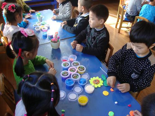 幼儿园安静的游戏,培养专注力与独立性的秘密武器”(图1) 幼儿园安静的游戏,培养专注力与独立性的秘密武器”(图1)