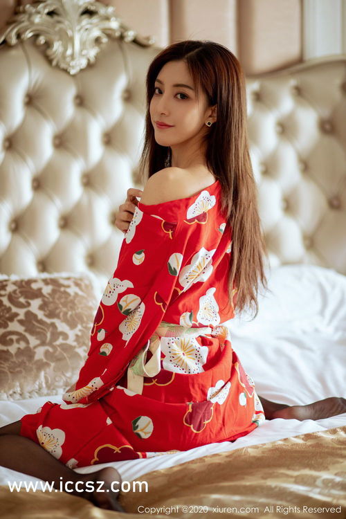 美女托衣游戏,一场时尚与激情的视觉盛宴(图3) 美女托衣游戏,一场时尚与激情的视觉盛宴(图3)