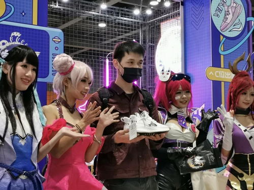 明星同款游戏,娱乐无限(图2) 明星同款游戏,娱乐无限(图2)