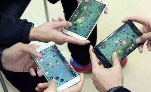 玩游戏伴侣,提升游戏体验的得力助手(图1) 玩游戏伴侣,提升游戏体验的得力助手(图1)