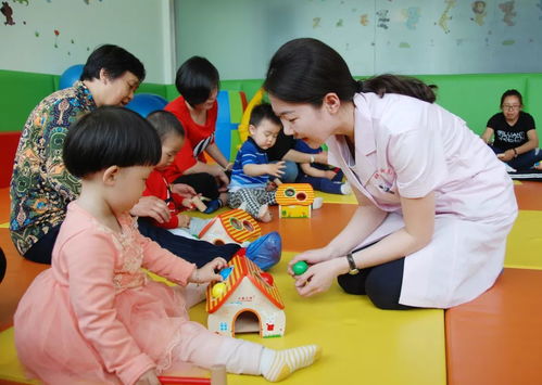 6个月亲子游戏,开启宝宝感官与动作发展之旅(图2) 6个月亲子游戏,开启宝宝感官与动作发展之旅(图2)