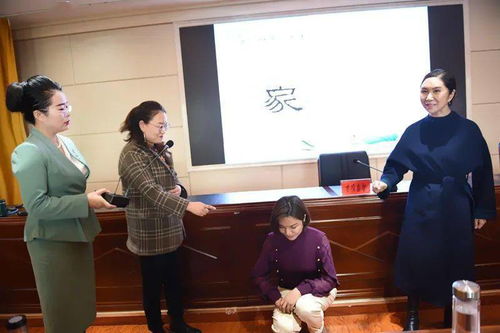 角色游戏讲座,幼儿成长与发展的关键途径(图2) 角色游戏讲座,幼儿成长与发展的关键途径(图2)