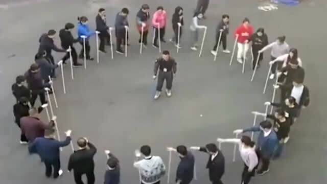 培养团队精神的游戏,趣味游戏助力团队凝聚力提升(图1) 培养团队精神的游戏,趣味游戏助力团队凝聚力提升(图1)