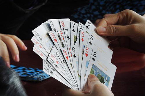 记忆纸牌游戏,享受乐趣的益智之旅(图1) 记忆纸牌游戏,享受乐趣的益智之旅(图1)