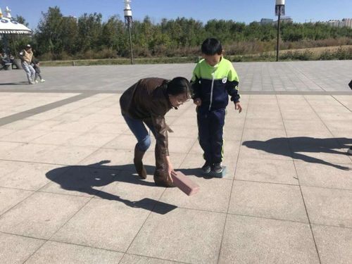 二年级室外游戏,童趣无限——二年级室外游戏精选”(图3) 二年级室外游戏,童趣无限——二年级室外游戏精选”(图3)