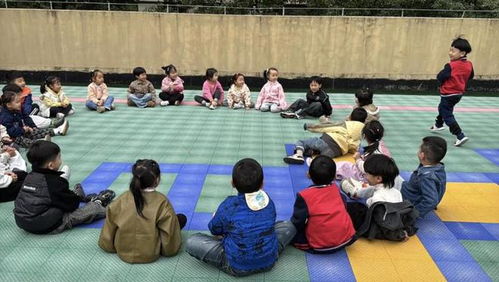中班游戏丢手绢,中班幼儿丢手绢游戏体验(图1) 中班游戏丢手绢,中班幼儿丢手绢游戏体验(图1)