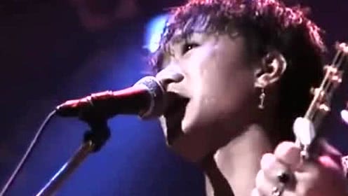 黄家驹的游戏,游戏意外中的生命瞬间与永恒传奇(图2) 黄家驹的游戏,游戏意外中的生命瞬间与永恒传奇(图2)