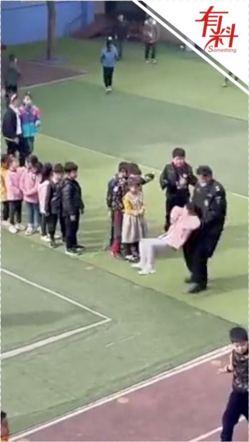 排队玩游戏,公平等待中的乐趣与挑战(图2) 排队玩游戏,公平等待中的乐趣与挑战(图2)