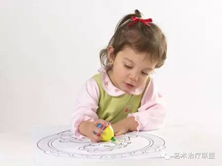 小孩子画画的游戏,精选儿童绘画游戏盘点与推荐(图1) 小孩子画画的游戏,精选儿童绘画游戏盘点与推荐(图1)