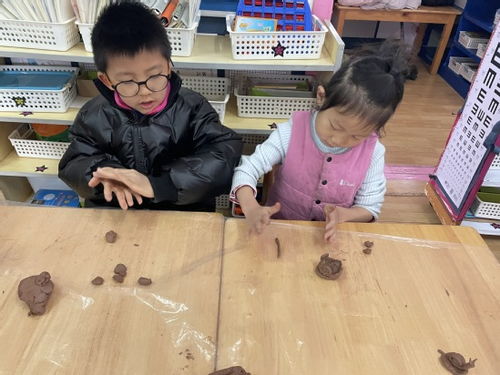 做陶泥的游戏,探索手工艺术与数字游戏的奇妙融合(图1) 做陶泥的游戏,探索手工艺术与数字游戏的奇妙融合(图1)