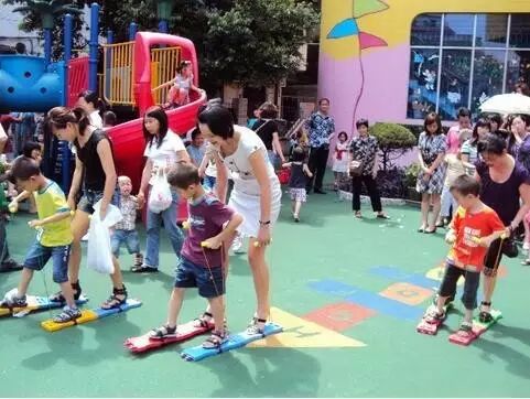幼儿小班亲子游戏视频,小班幼儿亲子游戏视频集锦(图3) 幼儿小班亲子游戏视频,小班幼儿亲子游戏视频集锦(图3)