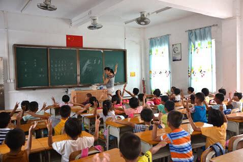 小学二年级课堂游戏,“趣味盎然的小学二年级课堂游戏体验”(图2)