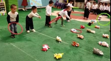 大圈小圈游戏,智慧碰撞的益智游戏之旅(图2) 大圈小圈游戏,智慧碰撞的益智游戏之旅(图2)