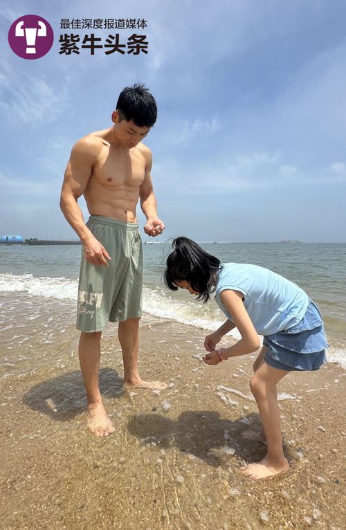 游戏腹肌男,健身与魅力的完美结合(图1) 游戏腹肌男,健身与魅力的完美结合(图1)